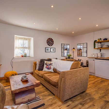 Cosy Farm Conversion In The Heart Of Pembrokeshire Maenclochog Ngoại thất bức ảnh